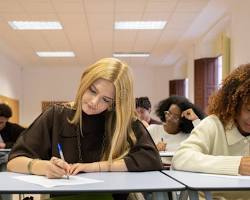 an image of some students taking a quiz