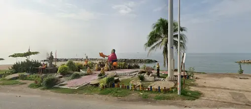 Saeng Chan Beach